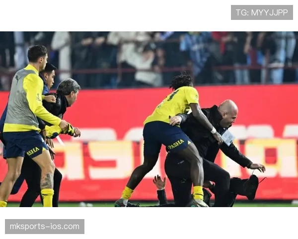 切尔西主帅执教稳定性面临考验，球队近期表现波动已对赛季走势形成制约